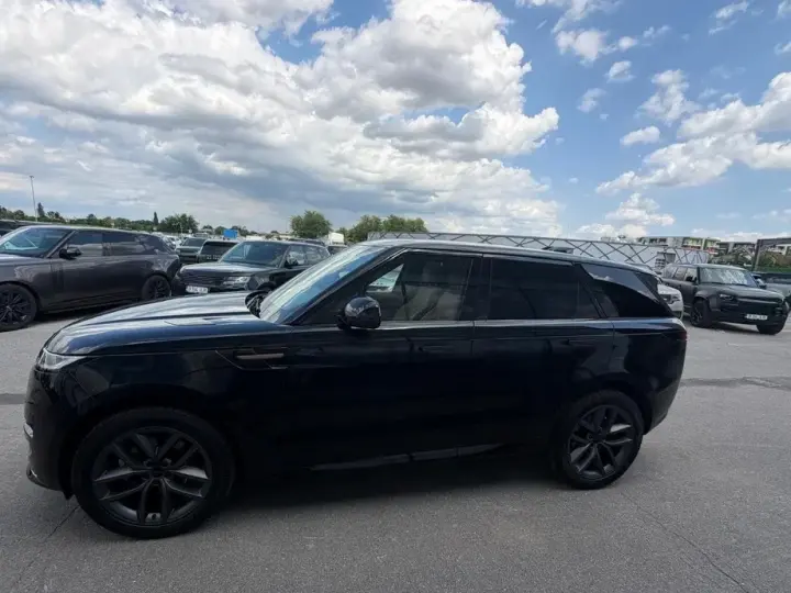 Land Rover Range Rover Sport 3.0 I6 D300 MHEV Dynamic SE