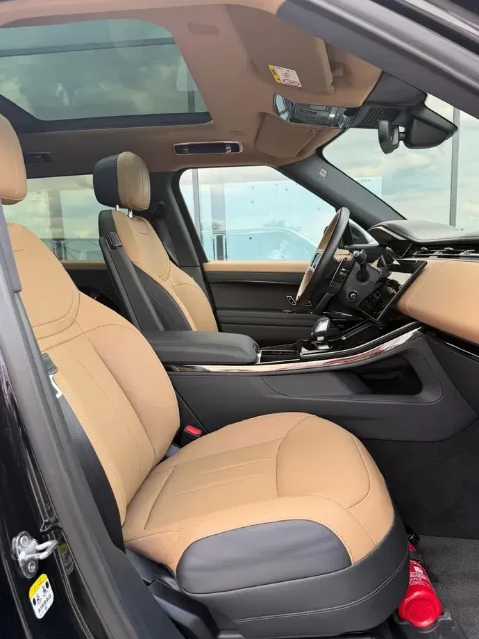 Land Rover Range Rover Sport 3.0 I6 D300 MHEV Dynamic SE — imagine 3