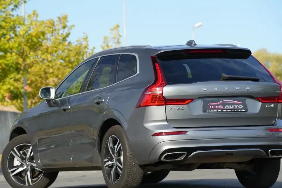 Volvo XC 60 II D4 AWD Geartronic RDesign — imagine 3