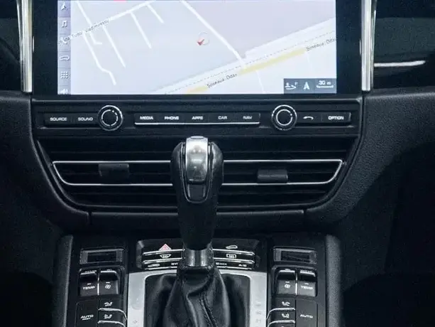 Porsche Macan S