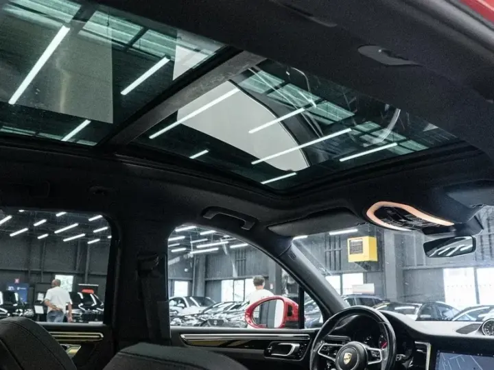 Porsche Macan S