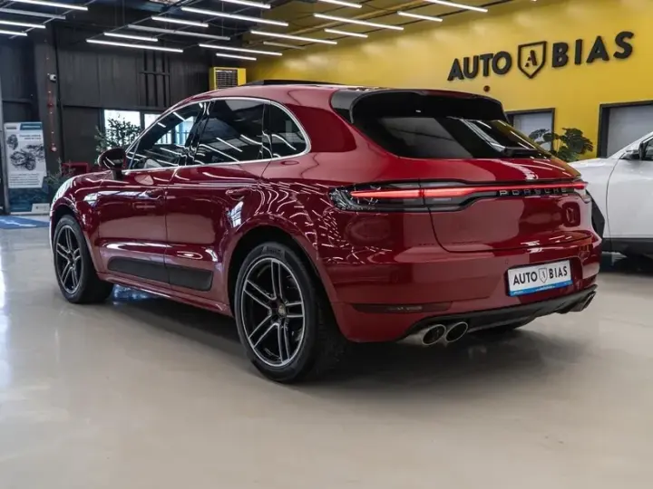 Porsche Macan S