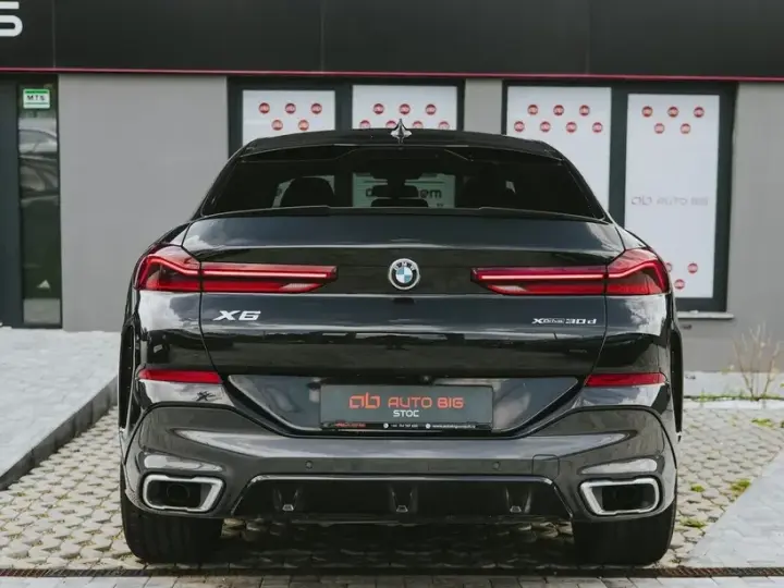 BMW X6 G06