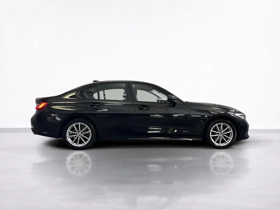BMW Seria 3 320d xDrive AT — imagine 6