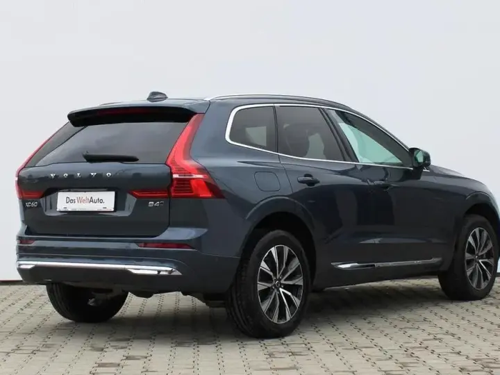 Volvo XC 60 II B4 D AWD Plus Bright