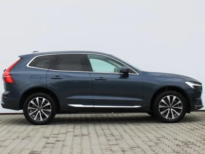 Volvo XC 60 II B4 D AWD Plus Bright