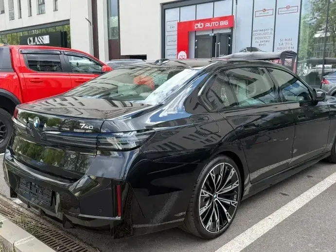BMW Seria 7 G70 740 xDrive MHEV