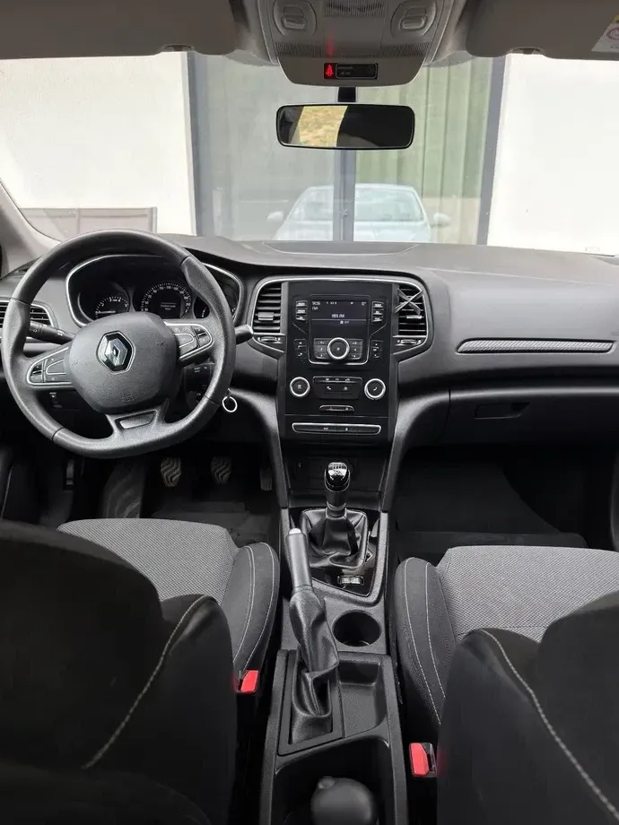 Renault Mégane IV 1.2 TCe Zen — imagine 6