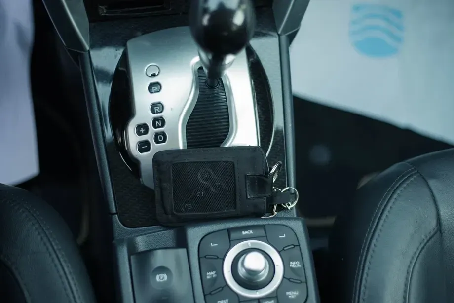 Renault Koleos I 2.0 dCI FAP 4x4 Aut. Luxe — imagine 6