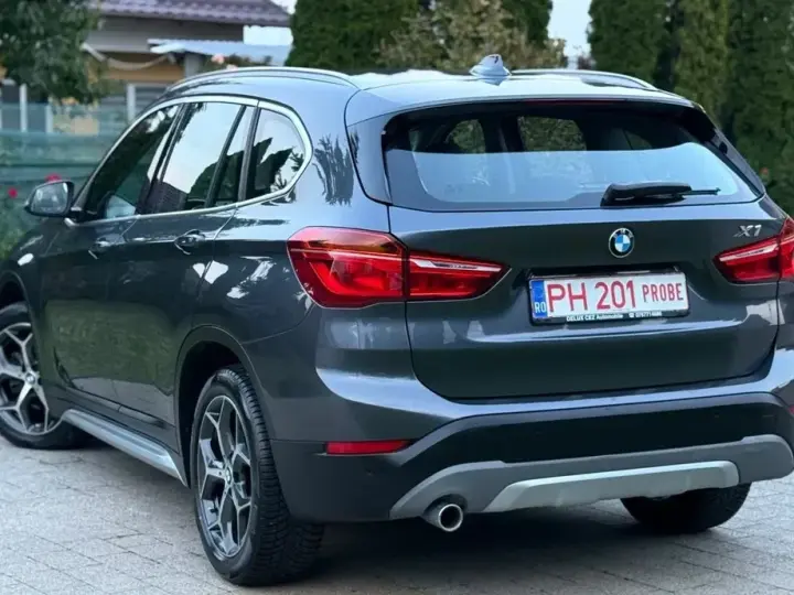 BMW X1 F48 sDrive18d xLine