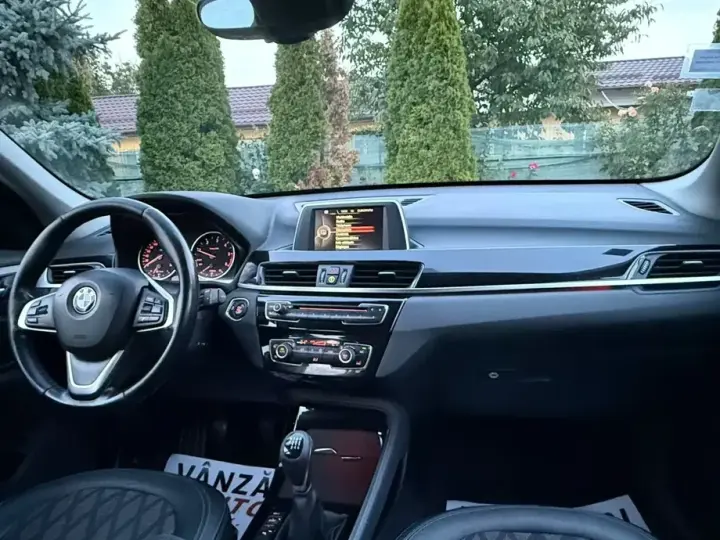 BMW X1 F48 sDrive18d xLine