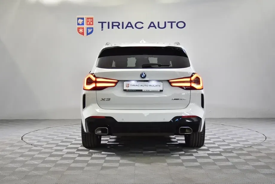 BMW X3 xDrive30e AT PHEV — imagine 4