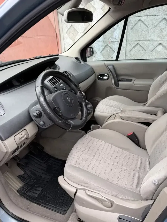 Renault Scénic — imagine 4
