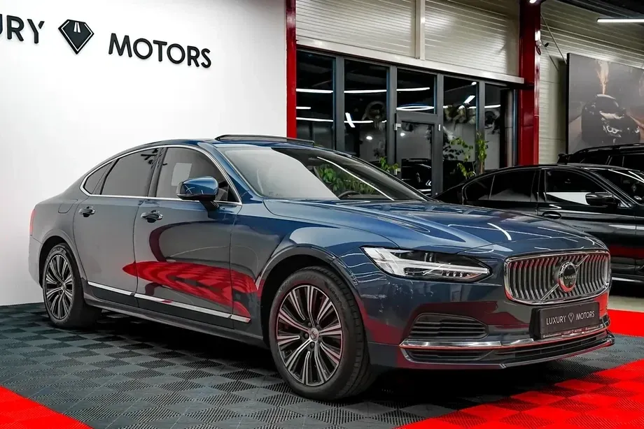 Volvo S90 T8 Recharge AWD Geartronic Inscription — imagine 5