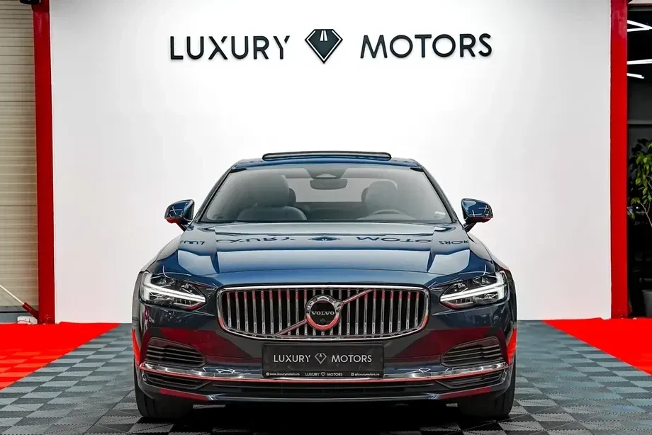 Volvo S90 T8 Recharge AWD Geartronic Inscription — imagine 3