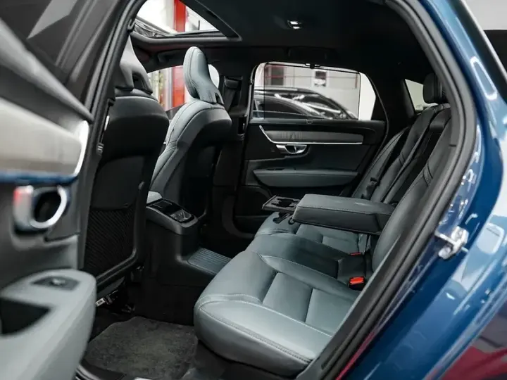 Volvo S90 T8 Recharge AWD Geartronic Inscription