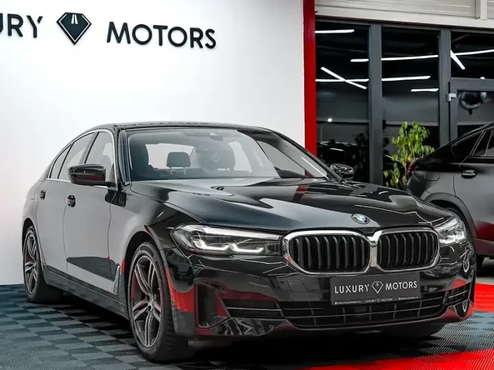BMW Seria 5 G30/G31 520i Aut. Sport Line