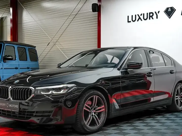 BMW Seria 5 G30/G31 520i Aut. Sport Line