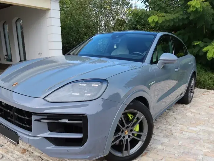 Porsche Cayenne Coupe
