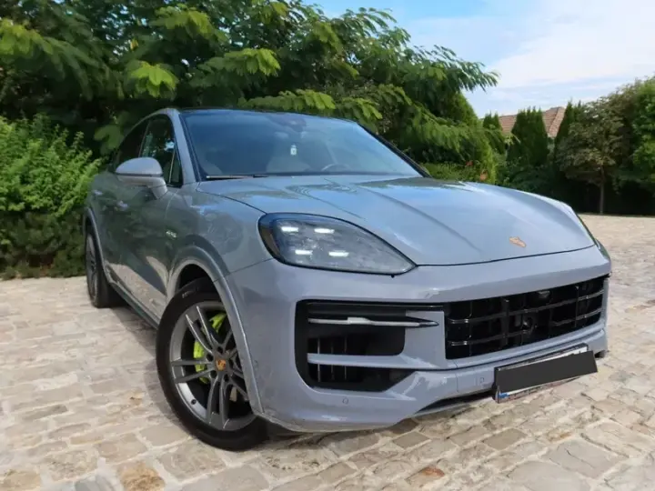 Porsche Cayenne Coupe
