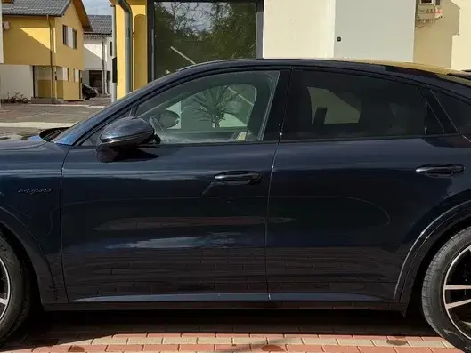 Porsche Cayenne Coupe E-Hybrid