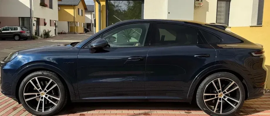 Porsche Cayenne Coupe E-Hybrid — imagine 5