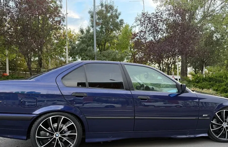 BMW Seria 3 E36 — imagine 3