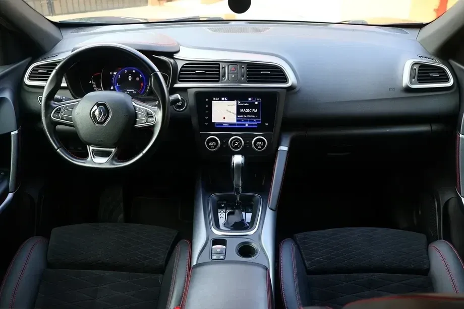 Renault Kadjar TCe EDC GPF Black Edition — imagine 2