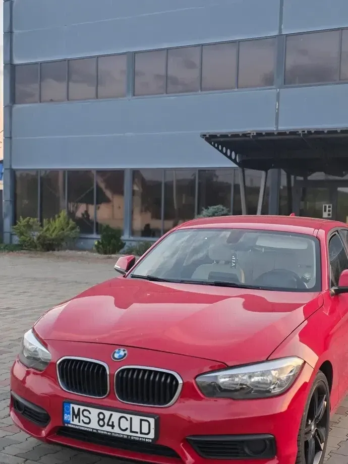 BMW Seria 1 118d xDrive Standard — imagine 5