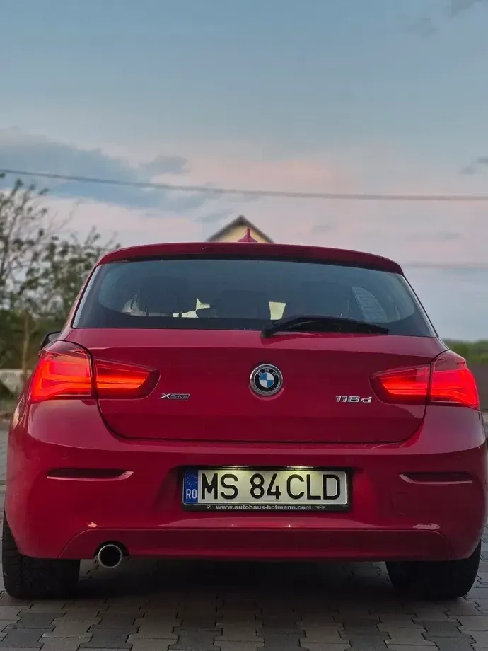 BMW Seria 1 118d xDrive Standard — imagine 4
