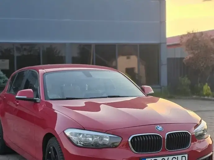 BMW Seria 1 118d xDrive Standard
