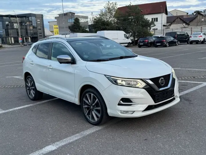 Nissan Qashqai II 1.5 DCI DCT TEKNA+