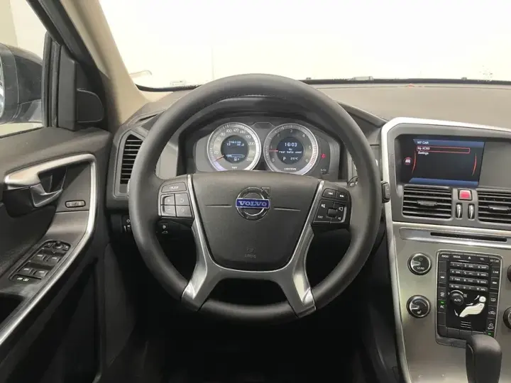 Volvo XC 60 I 2.4D AWD Momentum