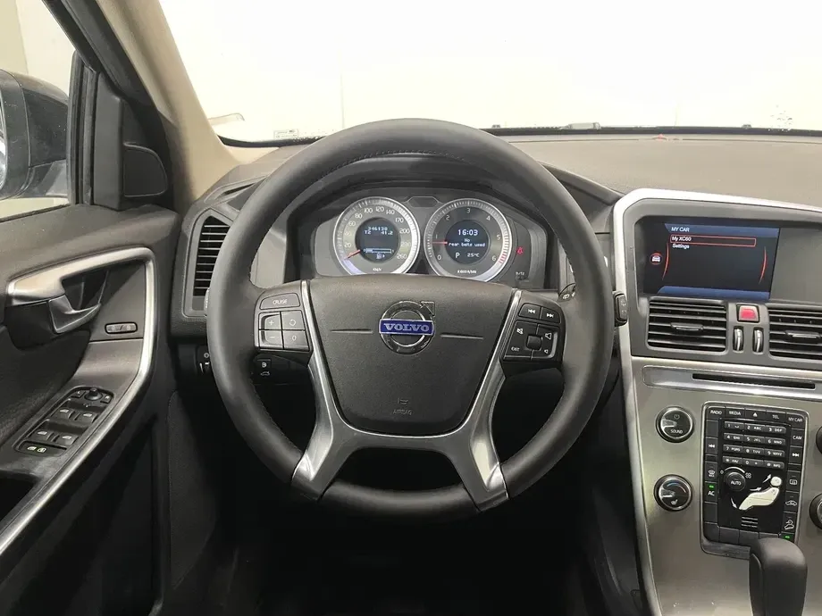 Volvo XC 60 I 2.4D AWD Momentum — imagine 6