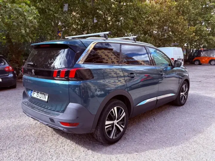 Peugeot 5008 II