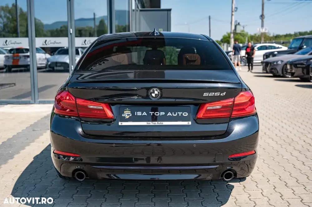 BMW Seria 5 G30/G31 [2017 - Prezent] 525d Aut. Sport Line — imagine 3