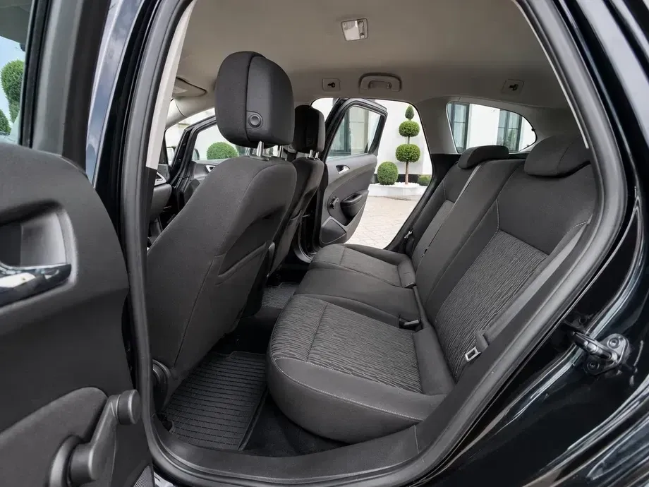 Opel Astra — imagine 6