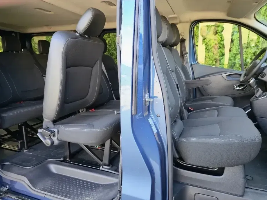 Renault Trafic 2.0 Blue dCi 145 Combi L2H1 7+1 locuri Expression — imagine 6