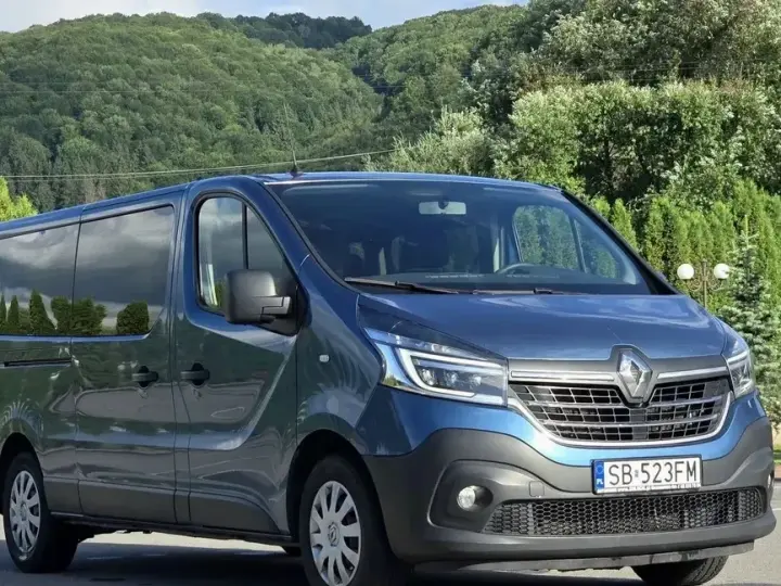 Renault Trafic 2.0 Blue dCi 145 Combi L2H1 7+1 locuri Expression