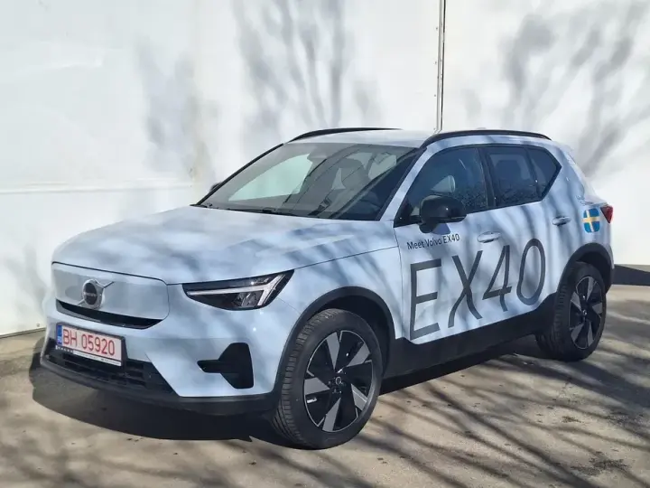 Volvo XC 40 Recharge Single Motor Extended Range RWD Plus