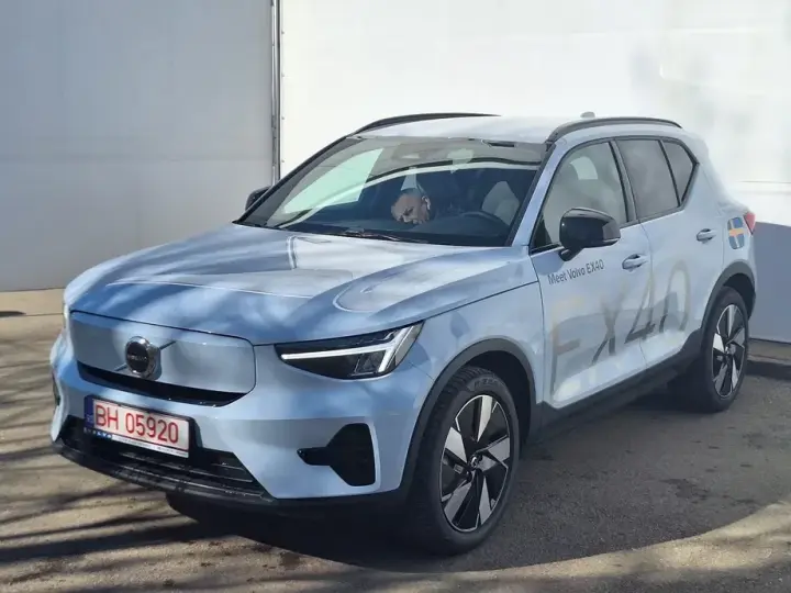 Volvo XC 40 Recharge Single Motor Extended Range RWD Plus