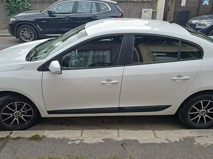 Renault Fluence 1.6 16V Authentique