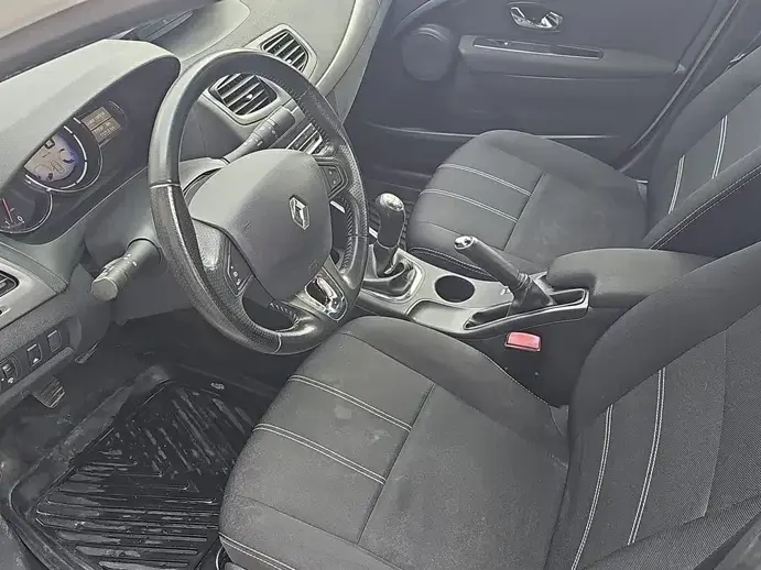 Renault Fluence 1.6 16V Authentique