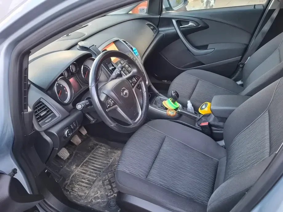 Opel Astra J 1.6 TWINPORT ECOTEC Enjoy — imagine 2