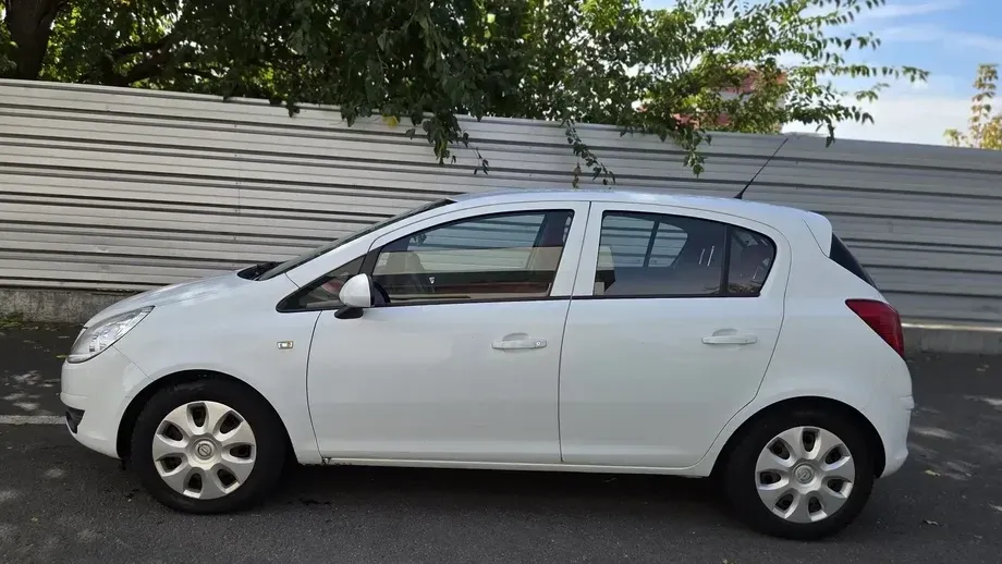 Opel Corsa D — imagine 5