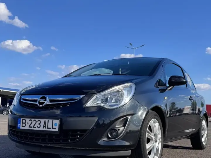 Opel Corsa D 1.4 Automatik Cosmo