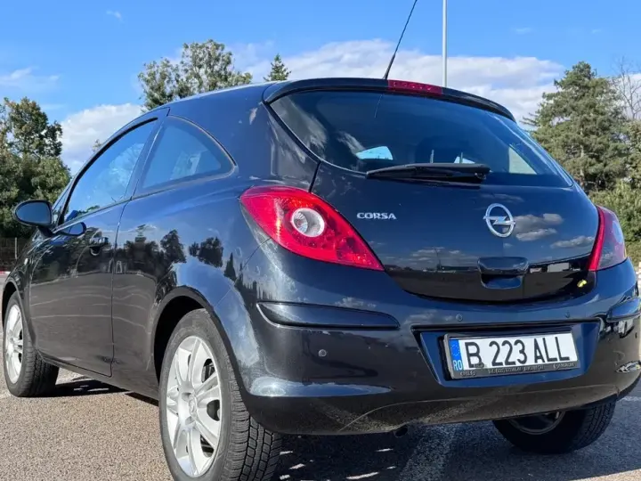 Opel Corsa D 1.4 Automatik Cosmo