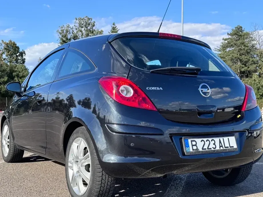 Opel Corsa D 1.4 Automatik Cosmo — imagine 6