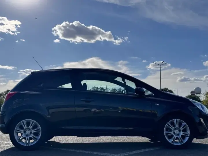 Opel Corsa D 1.4 Automatik Cosmo