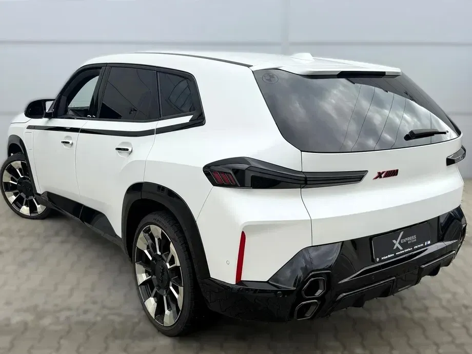 BMW XM Label — imagine 4